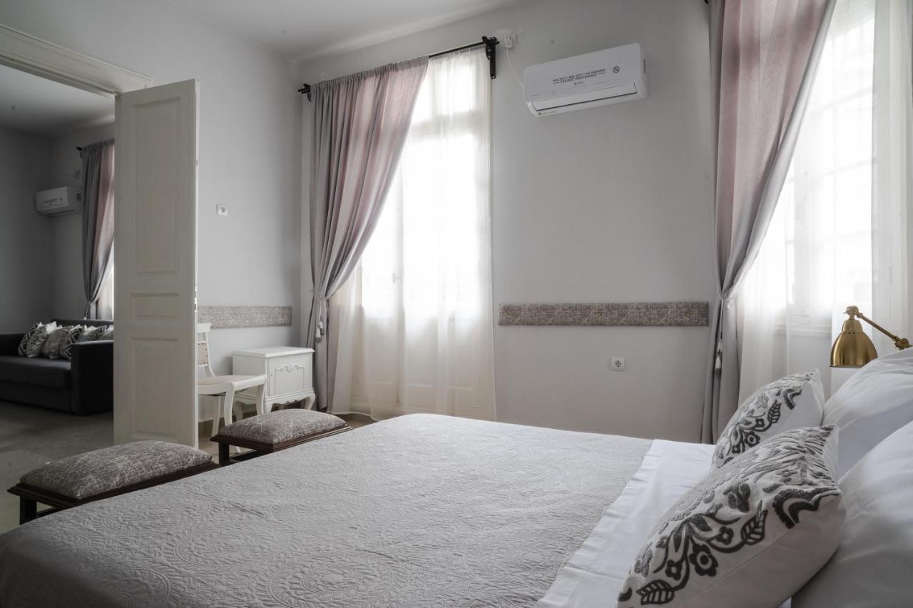 Polytimon, An Athenian Neoclassical Apartment Exterior foto